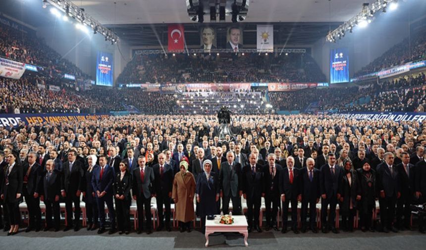 AK PARTİ YENİ MKYK BELLİ OLDU