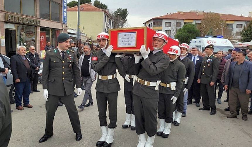 UZMAN ÇAVUŞ AKTAŞ, DİNAR’DA DUALARLA SON YOLCULUĞUNA UĞURLANDI