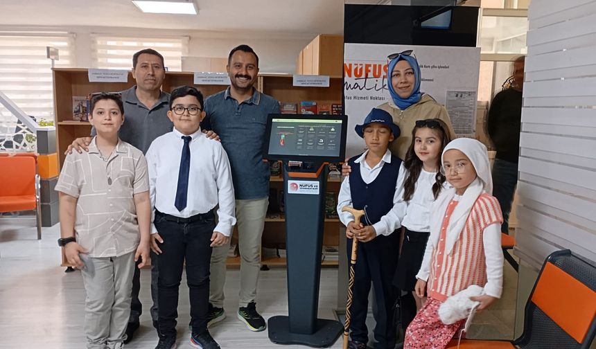 BİR İLK EMİRDAĞ’DA YAŞANDI. MİNİK ÖĞRENCİLER NÜFUSMATİĞİ TANITTI!