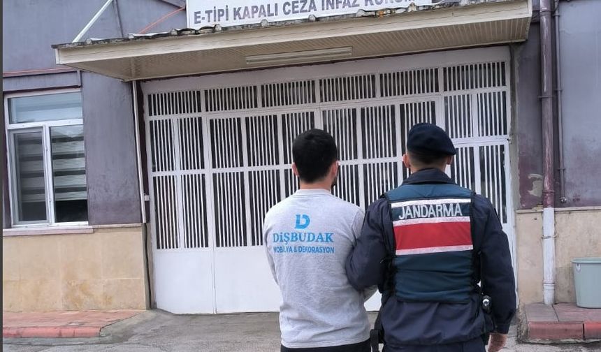 JANDARMA 9 YILA HÜKÜMLÜ ŞAHSI YAKALADI