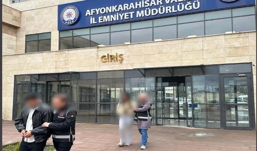 POLİS TELEFON DOLANDIRICISI 2 ŞAHSI YAKALADI