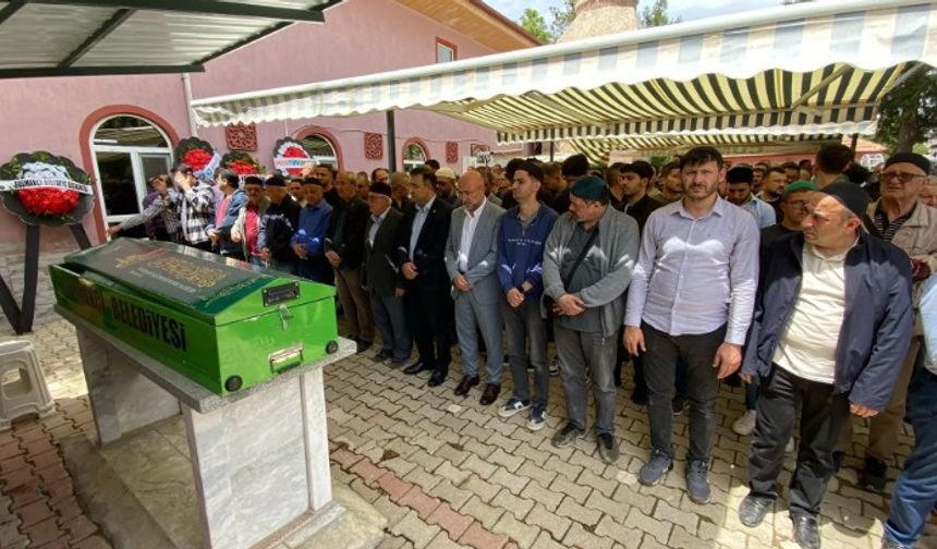 BAŞMAKÇI AK PARTİ MECLİS ÜYESİ TOKÖZ SON YOLCULUĞUNA UĞURLANDI