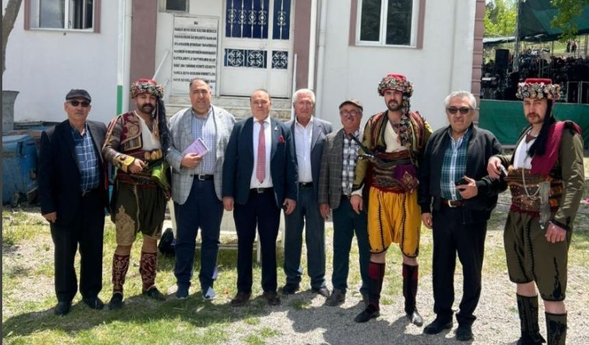 İYİ PARTİ KAYABELEN KÖYÜNDE HIDIRELLEZ COŞKUSUNA ORTAK OLDU