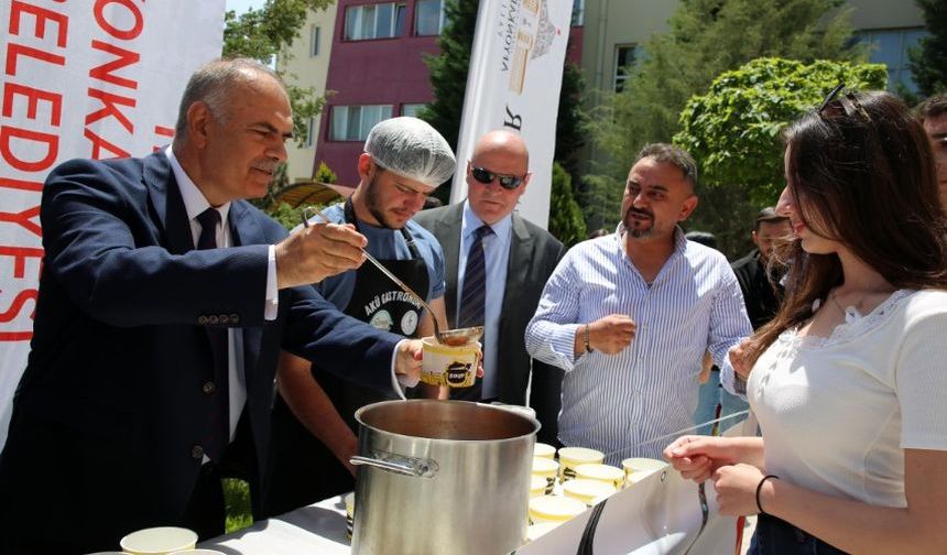 TÜRK MUTFAĞI HAFTASINDA ÖĞRENCİLERE SAKALA ÇARPAN ÇORBASI İKRAM EDİLDİ