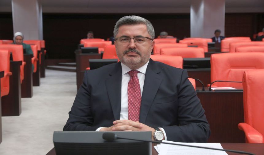 Özkaya: “15 Temmuz, Sadece Bir Darbe Girişimi Değil, Türkiye’ye Vurulmak İstenen Prangaların Parçalandığı Gündür”