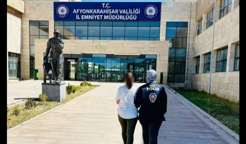 POLİS 4 YILA HÜKÜMLÜ ŞAHSI YAKALADI