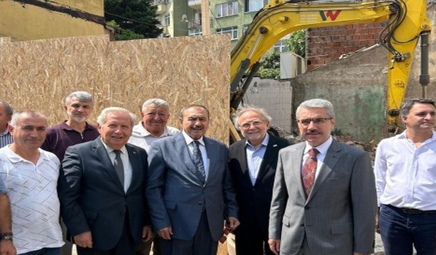 Veysel Eroğlu, Şuhut Vakfı’na ait İş Merkezinin Temel Atma Törenine katıldı