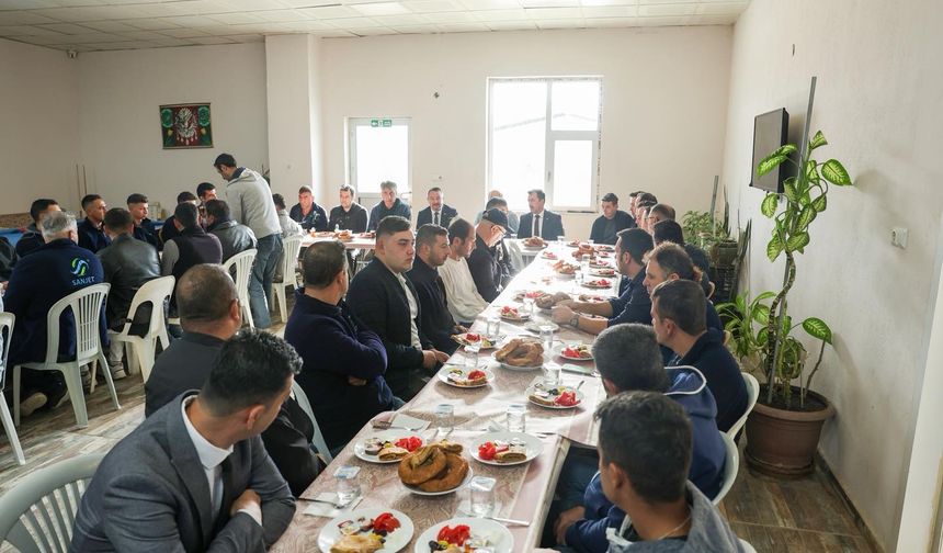 Başkan Öztaş, SANJET Personeli ile Kahvaltıda Bir Araya Geldi