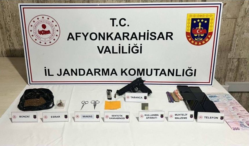 Jandarma Emirdağ’da Uyuşturucu Ele Geçirdi