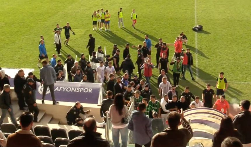 1923 Afyonspor-0     Denizlispor-0