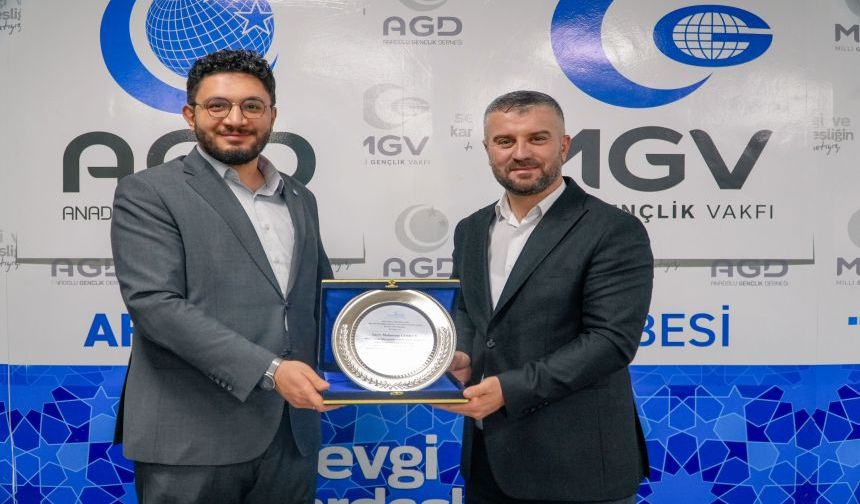 AGD’DE BAYRAK DEĞİŞİMİ