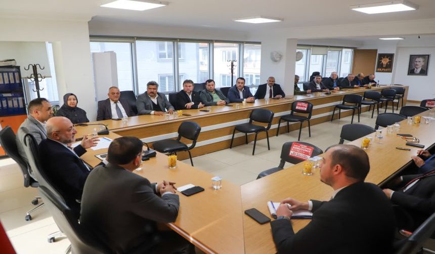 AK PARTİ’DE TEŞKİLAT ÇALIŞMALARI YOĞUN TEMPOYLA DEVAM EDİYOR