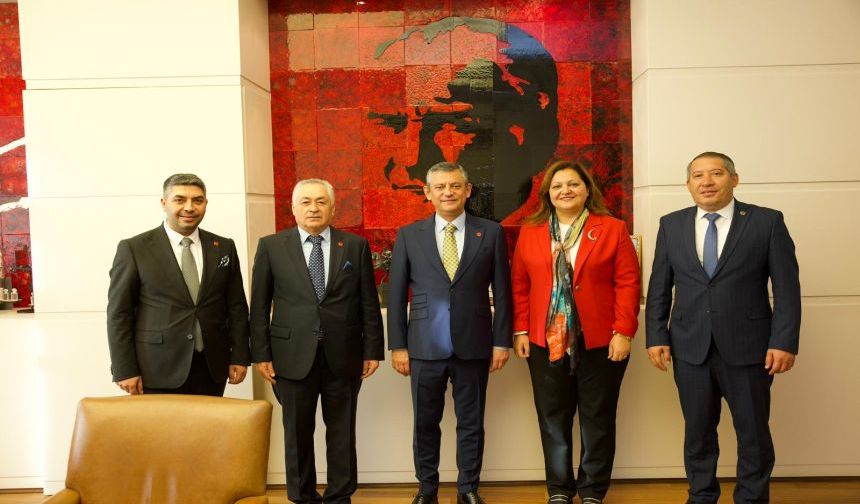 CHP Heyeti Genel Başkan Özgür Özel’le Görüştü