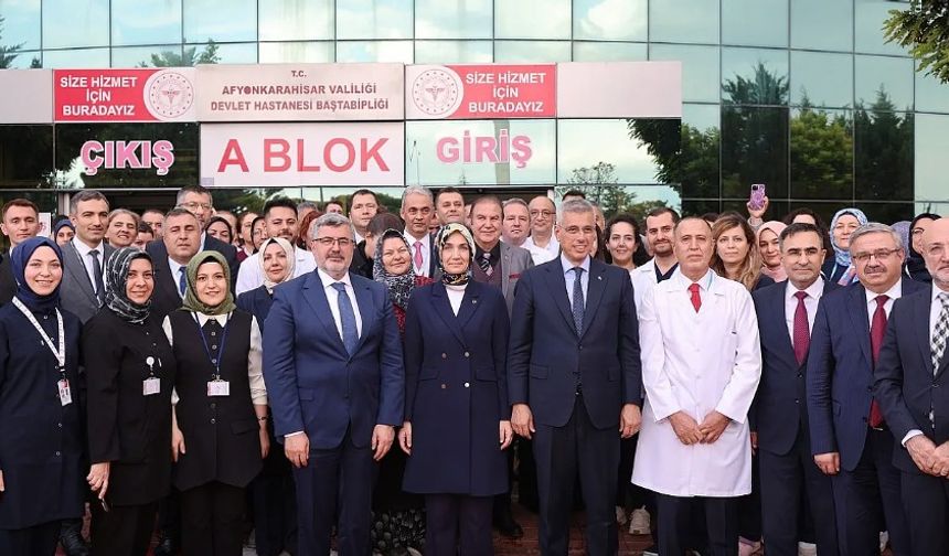 Bakan Memişoğlu, Afyon Devlet Hastanesini Ziyaret Etti