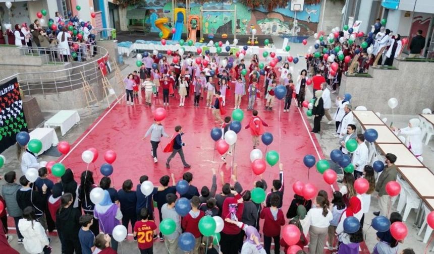 Nar Tanesi Koleji'nden Gazze'ye Yardım Kermesi