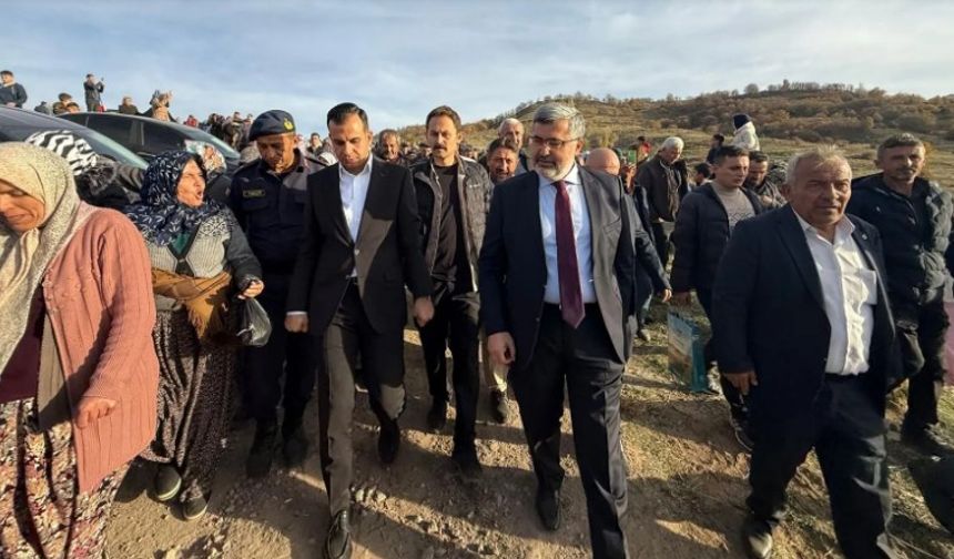 ÖZKAYA, “VATANDAŞ İKNA EDİLMEDEN MADEN AÇILMAZ”