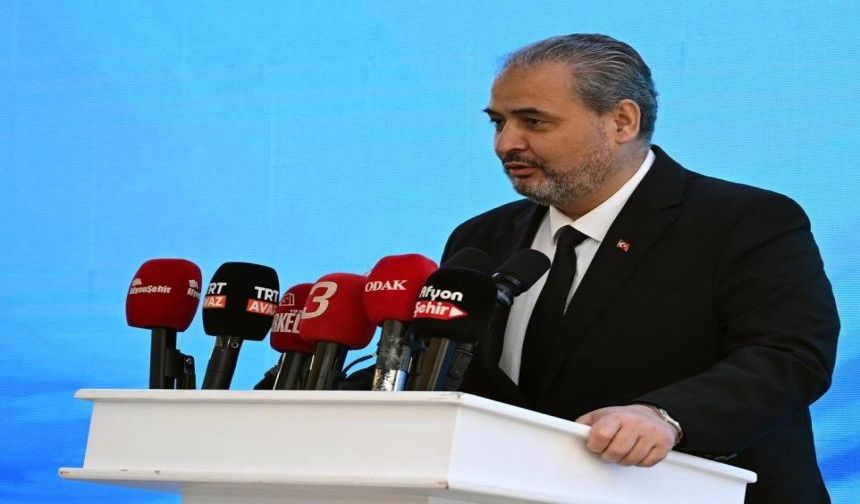 Rektör Aslan, “Türkçenin Bilim Dili Olarak Yaygınlaştırılmasını Destekliyoruz”