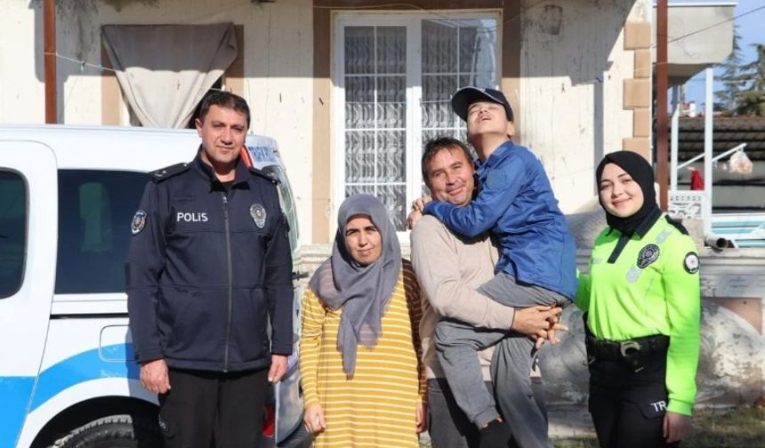 Bolvadin Polisinden Yürekleri Isıtan Davranış