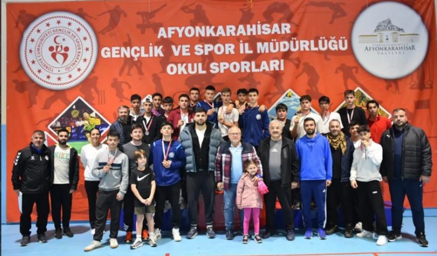 Güreş Müsabakalarına Yoğun İlgi