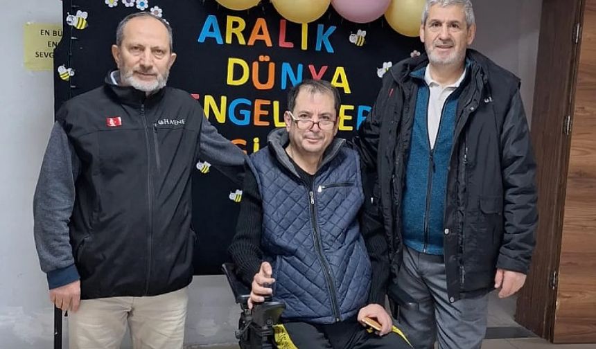 HASENE VAKFINDAN SANDIKLI’DAKİ ENGELLİYE ANLAMLI HEDİYE