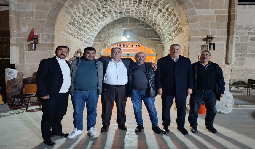 İYİ Parti Heyeti Döğer Kervansaray’da Vatandaşlarla Buluştu