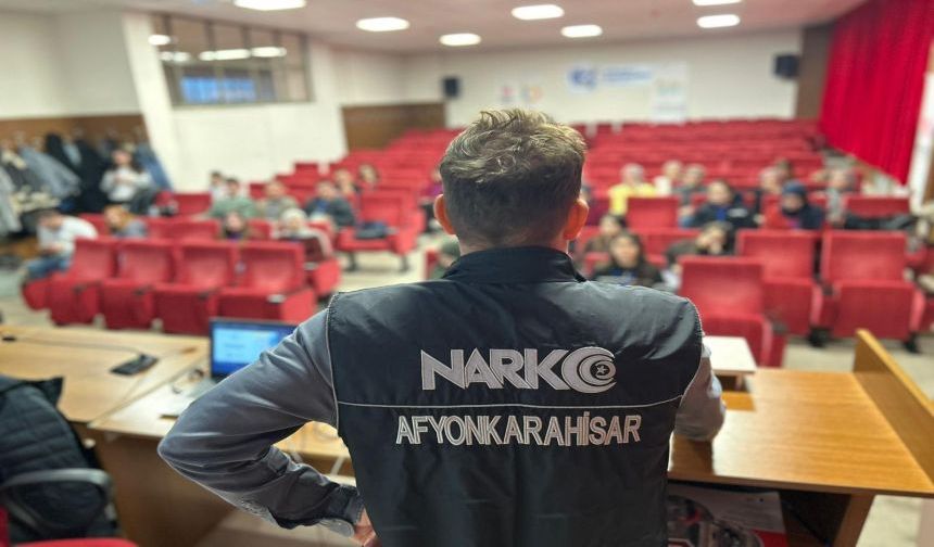 Emniyet Birimleri Öğrencileri Bilgilendirdi