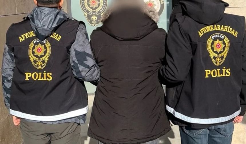 Polis Karşılıksız Çekten 27 Yıla Hükümlü Şahsı Yakaladı