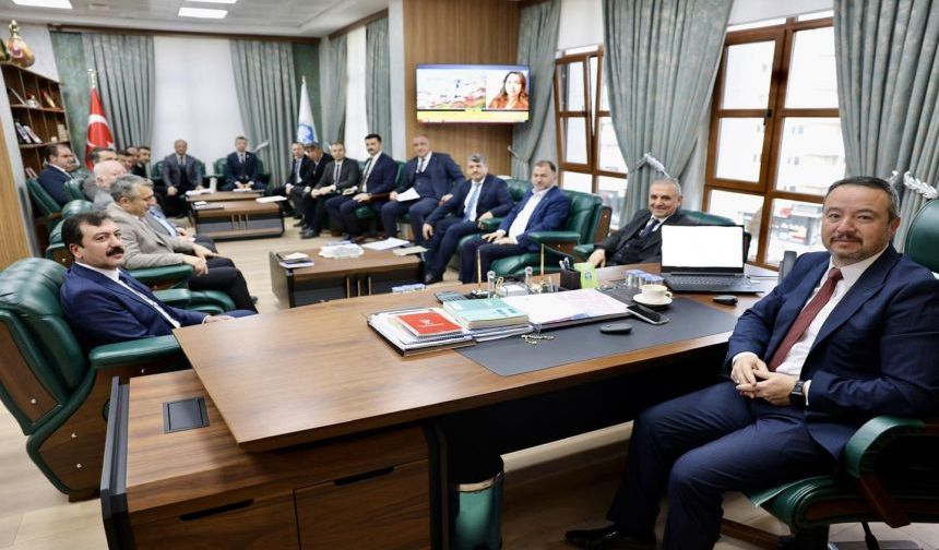 Sandıklı Belediye Başkanı Adnan Öztaş, Yeni Yılın İlk Toplantısını Gerçekleştirdi