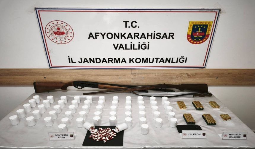 Jandarma Sülümenli’de 3304 Adet Uyuşturucu Hap Ele Geçirdi