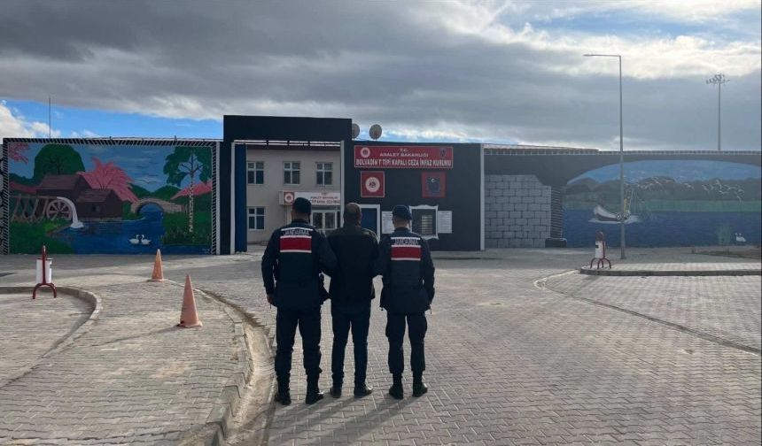 Jandarma Araması Olan 34 Şahsı Yakaladı