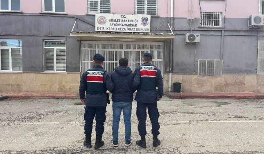 Jandarma 12 Yıla Hükümlü Şahsı Sandıklı’da Yakaladı