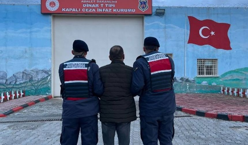 Jandarma Aranan 40 Şahsı Yakaladı