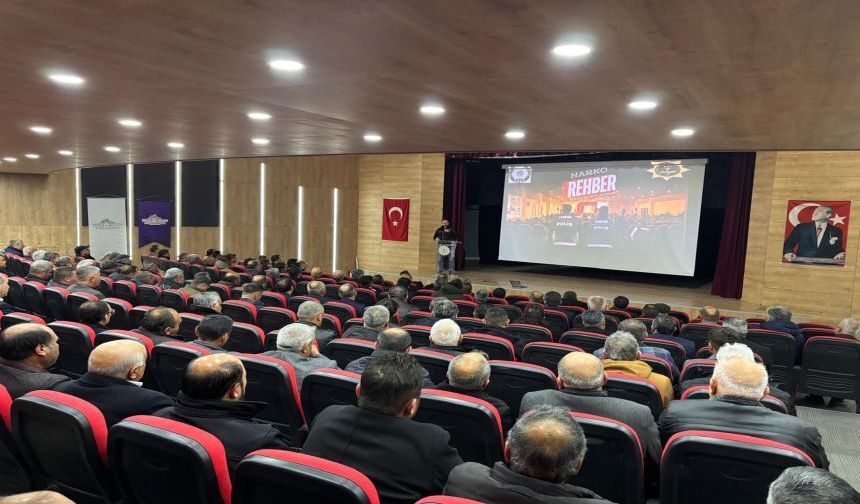 Polis Sandıklı’da Muhtarları Bilgilendirdi