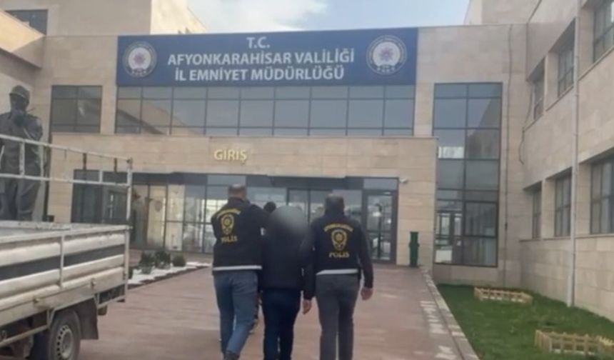 Polis Uygulamalarda Aranan 23 Şahsı Yakaladı