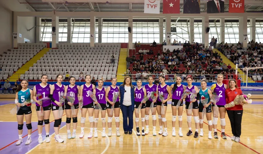 Yüntaş Voleybol-3     İlbank-0