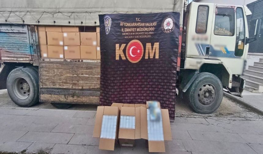 Polis 4 Milyon 100 Bin Adet Sahte Bandrollü Boş Makaron Ele Geçirdi