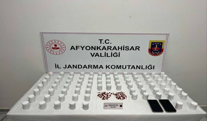 Jandarma Sinanpaşa’da Sentetik Uyuşturucu Hap Ele Geçirdi