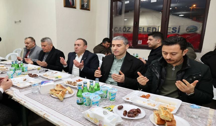 Vali Aktaş, Kızıldağ Köyünde Vatandaşlarla İftar Açtı