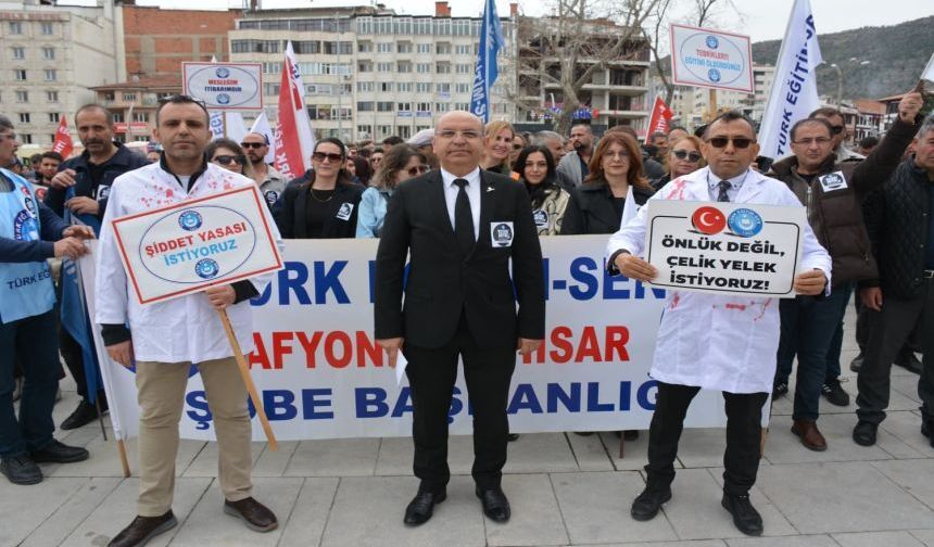 “Geleceğe Dair Endişelerimiz Artıyor.”