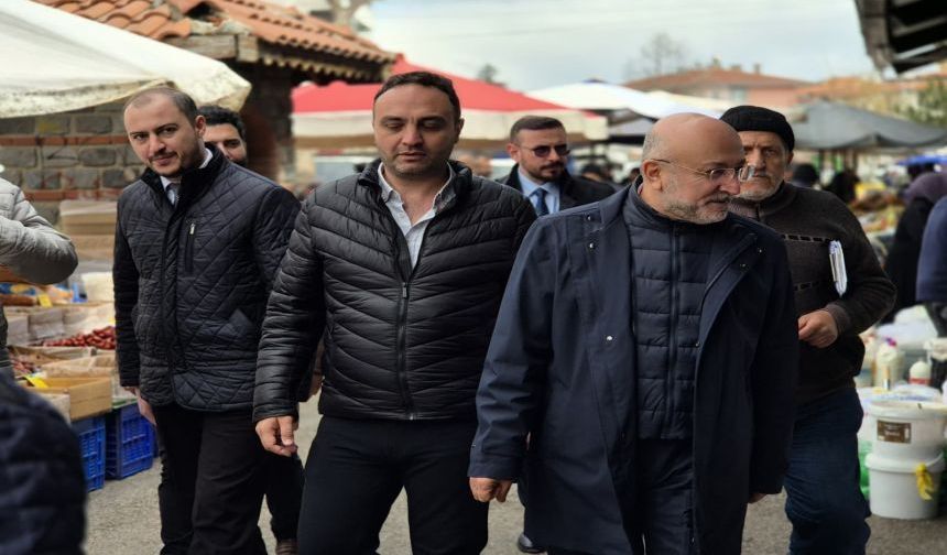 Başkan Şahin Eşrefpaşa Mahallesi’nin Taleplerini Yerinde Dinledi