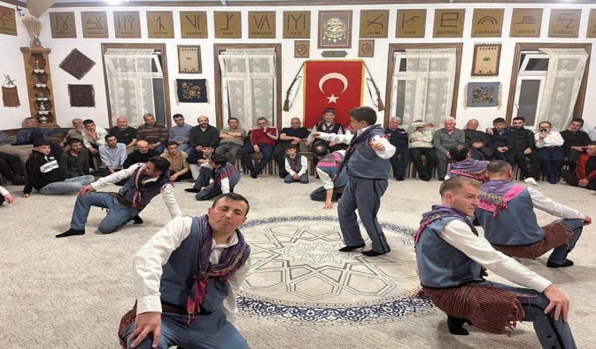 Sandıklı Gardaş Yarenler Gecesi’nde Dostluk ve Birlik Rüzgarı Esti