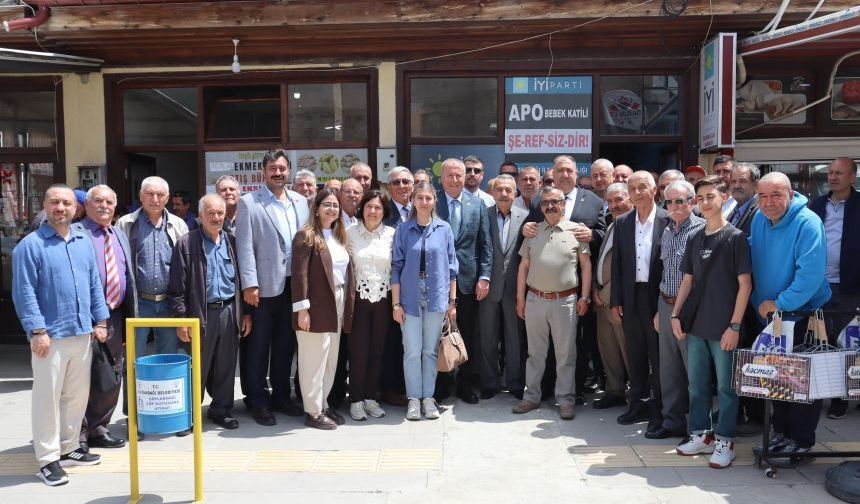 İYİ Parti’de Bayram Coşkusu