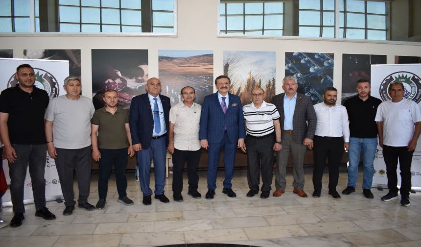 TOBB Başkanı Hisarcıklıoğlu’ndan Afyonkarahisar Ticaret Borsası’na Ziyaret