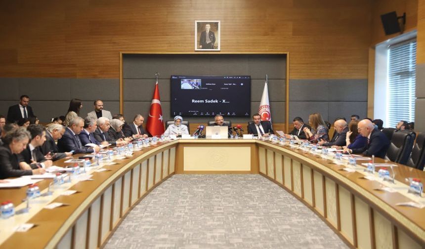“Çocuklarımızın yüzleri güvenle hep gülsün diye çalışıyoruz”