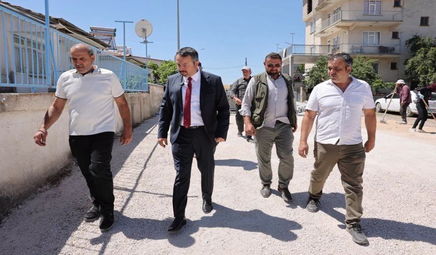 Sandıklı’da Taş Döşeme Çalışmaları Devam Ediyor