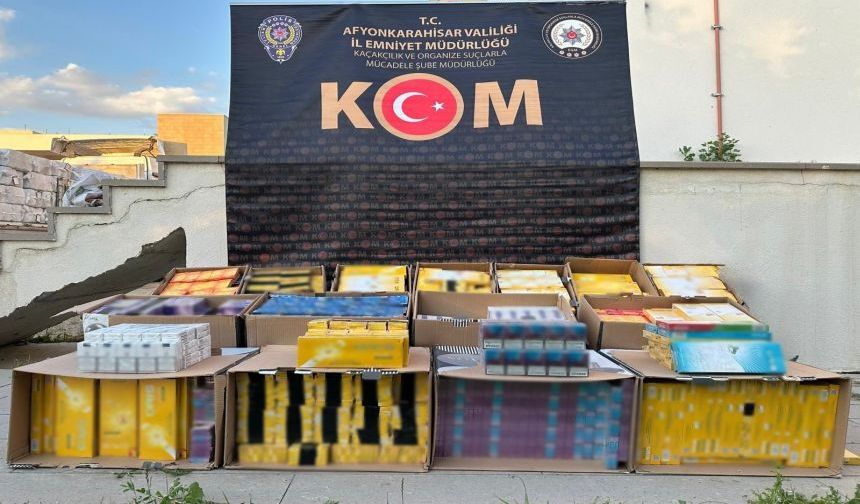 Polis 13 Bin 140 Paket Kaçak Sigara Yakaladı