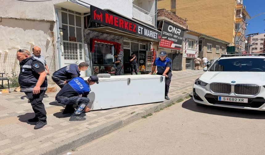 Sandıklı’da Kaldırım İşgaline Fırsat Verilmiyor