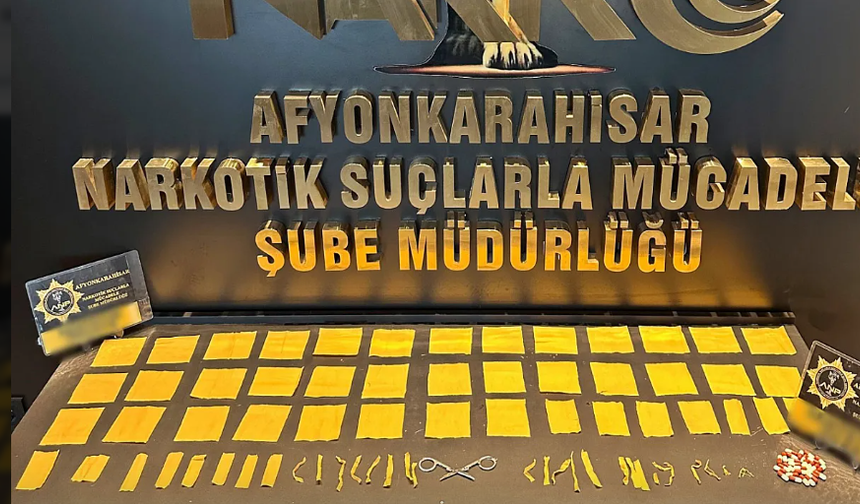 Polis, Peçeteye Emdirilmiş Uyuşturucu Ele Geçirdi